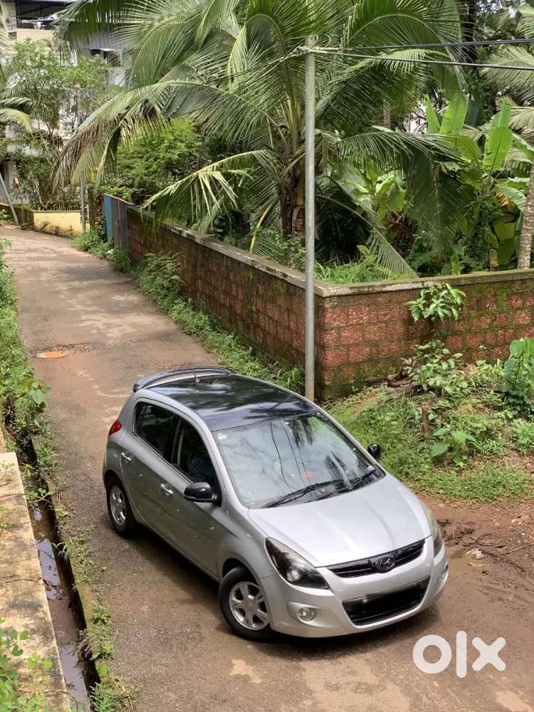 Hyundai I20 Sportz 2011 Petrol