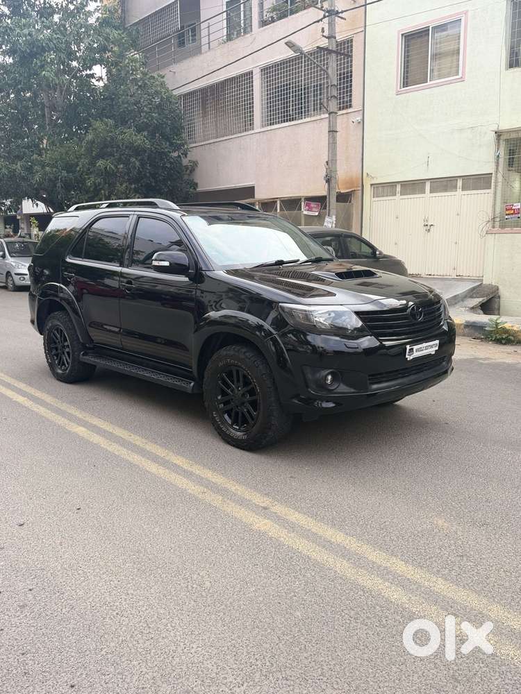 Toyota Fortuner 3.0 4x4 Manual, 2013, Diesel