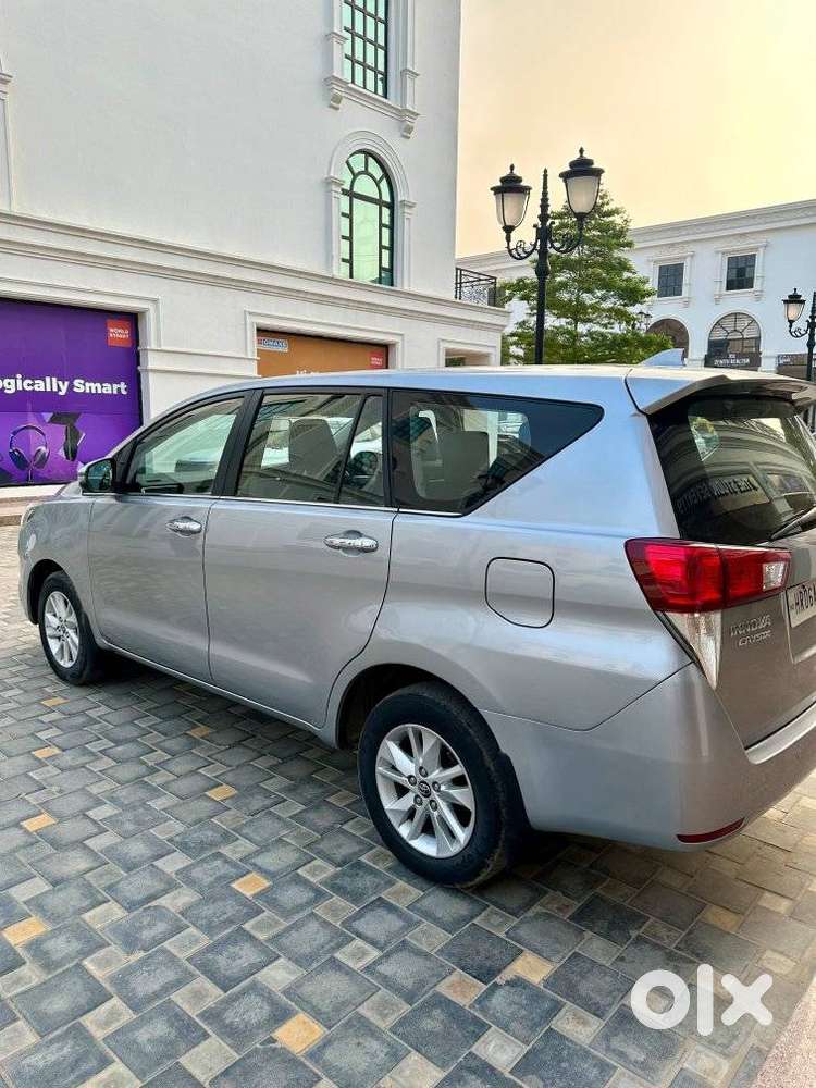 Toyota Innova Crysta 2.4 V 8 Str, 2017, Diesel