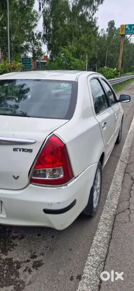 Toyota Etios 2012 Variant