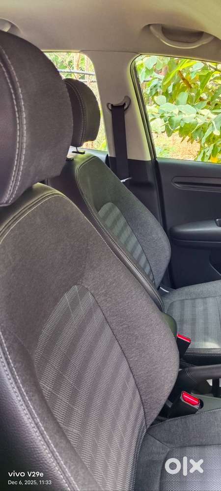 Kia Sonet, Black
