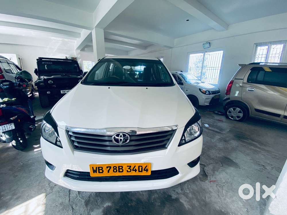 Toyota Innova 2.5 G (diesel) 8 Seater, 2015, Diesel