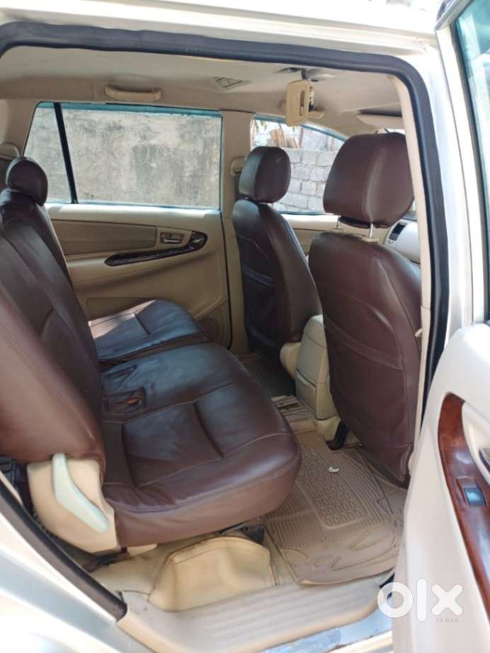 Toyota Innova 2.5 G (diesel) 8 Seater, 2008, Diesel
