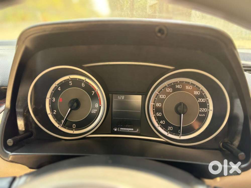 Maruti Suzuki Swift Dzire Vxi Optional, 2018, Petrol