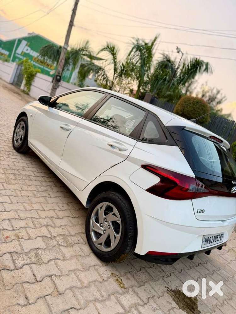 Hyundai I20 Petrol Cvt Magna Executive, 2020, Petrol