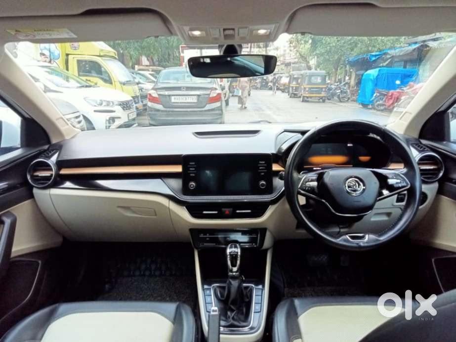 Skoda Slavia Style 1.0l Tsi At, 2023, Petrol