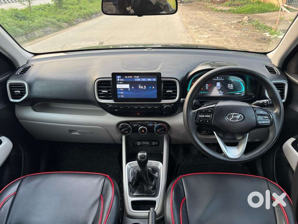 Hyundai Venue S 1.2 Petrol, 2024, Petrol