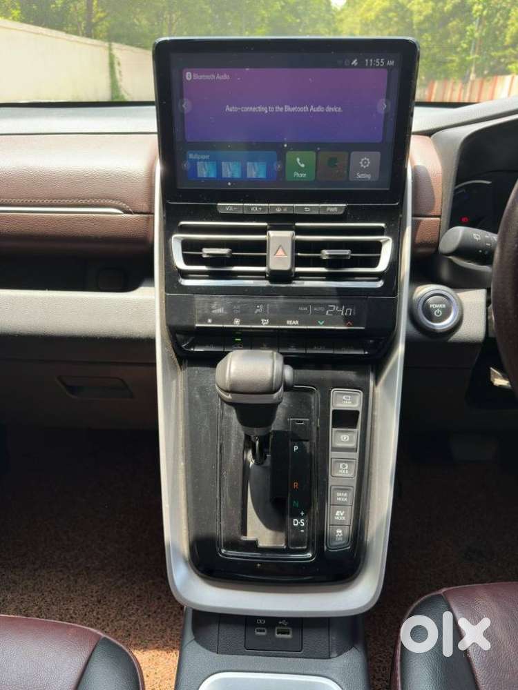 Toyota Innova Hycross 2.0 Vx (o) Hybrid 7 Str, 2024, Petrol