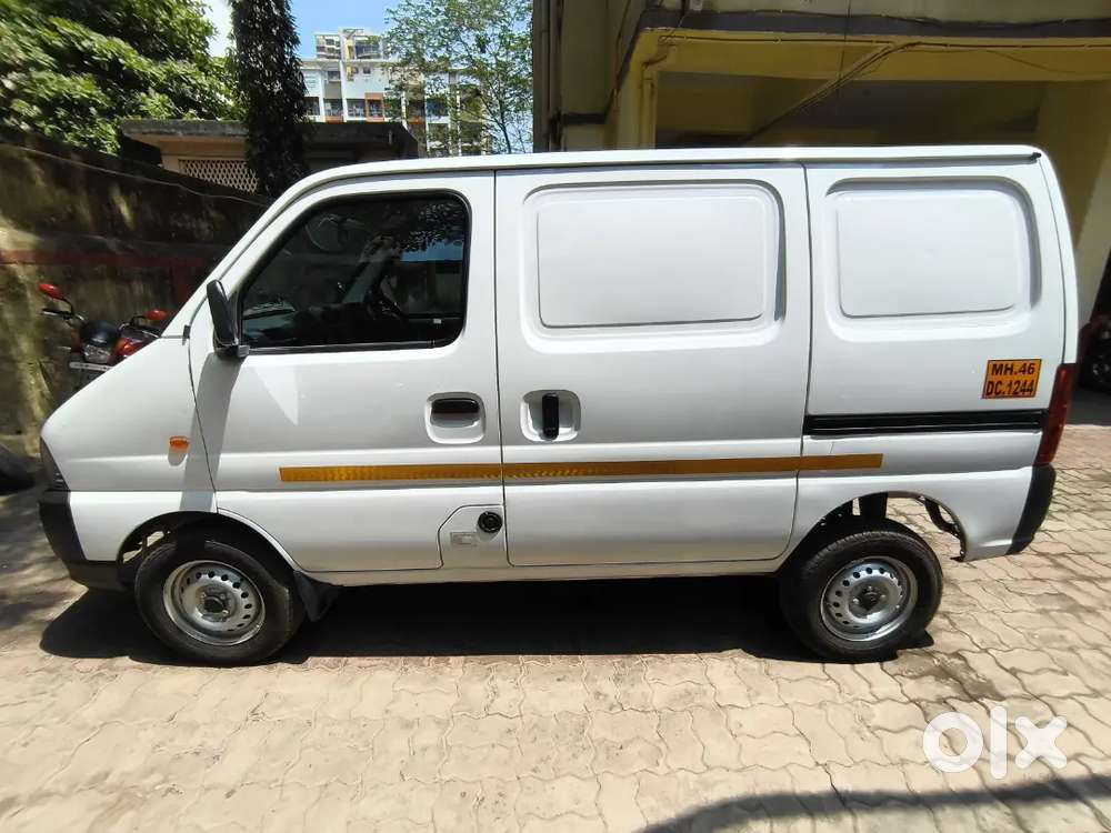 Maruti Suzuki Eeco 2025 Cng & Hybrids 6400 Km Driven