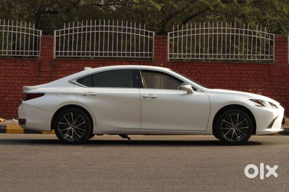 Lexus Es 300h Exquisite, 2026, Petrol