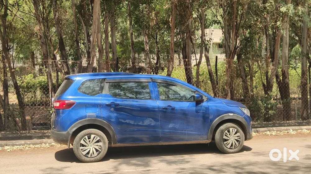 7 Seater Renault Triber 2021 Petrol