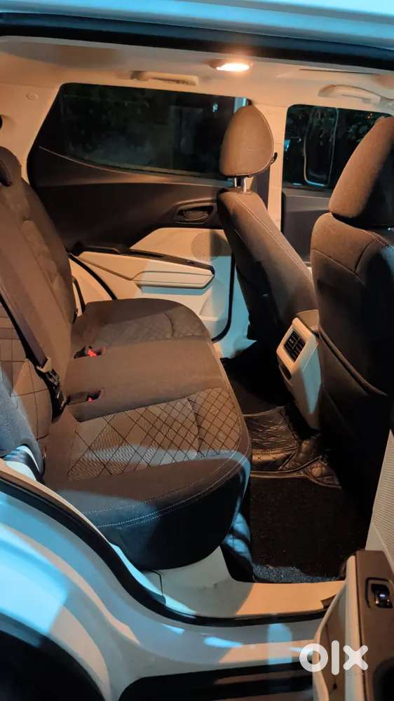 Mahindra Xuv 3xo Mx3 2024