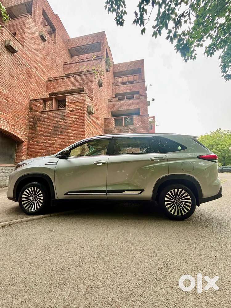 Toyota Innova Hycross 2.0 Gx 7 Str, 2023, Petrol