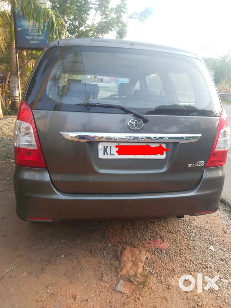 Toyota Innova 2013 Diesel 126000 Km Driven