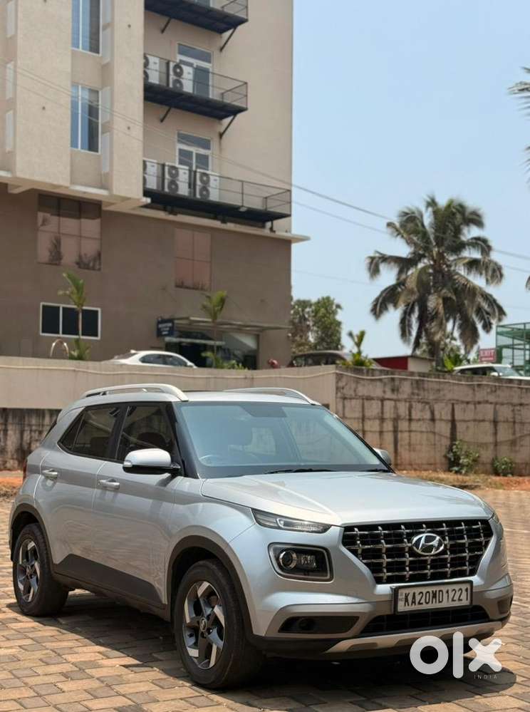 Hyundai Venue 2020 Diesel 124000 Km Driven