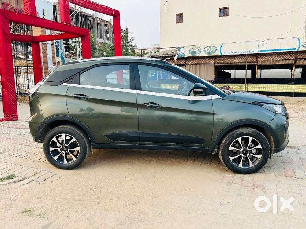 Tata Nexon 1.5 Revotorq Xza Plus Dual Tone Roof (o) Amt, 2021, Diese..