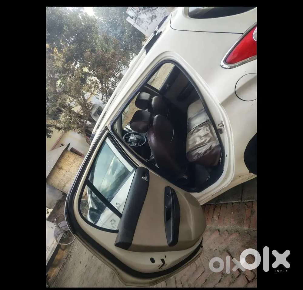 Hyundai I20 2013 Diesel 130 Km Driven