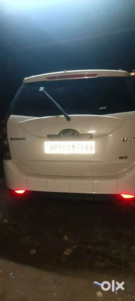 Mahindra Xuv500 2015 Diesel 96850 Km Driven