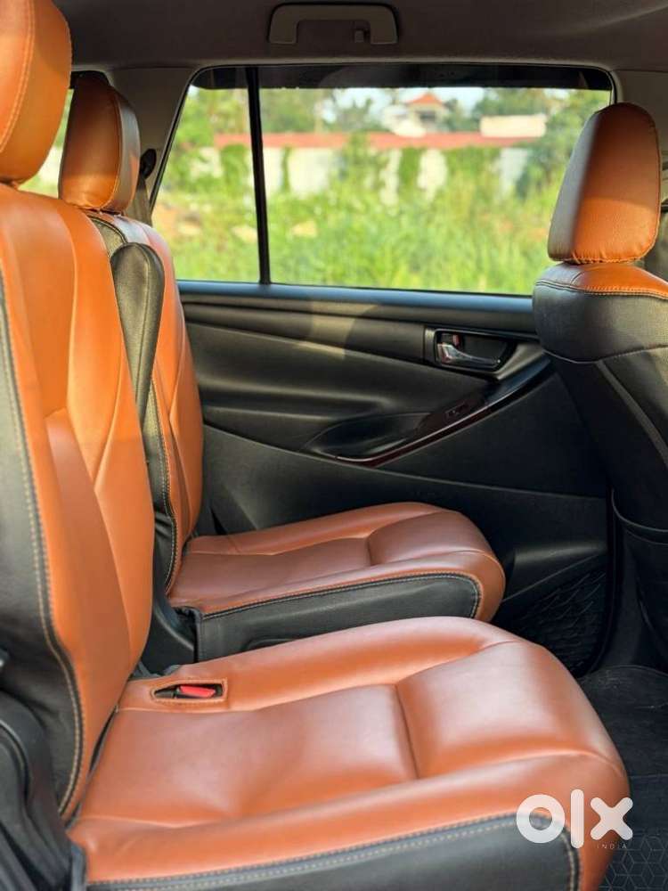 Toyota Innova Crysta 2.4 Gx Mt, 2016, Diesel