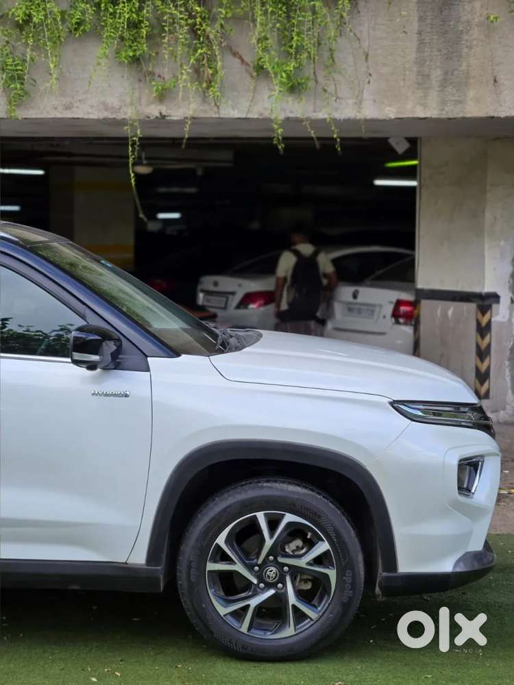 Toyota Urban Cruiser Hyryder 1.5 V Hybrid, 2023, Petrol