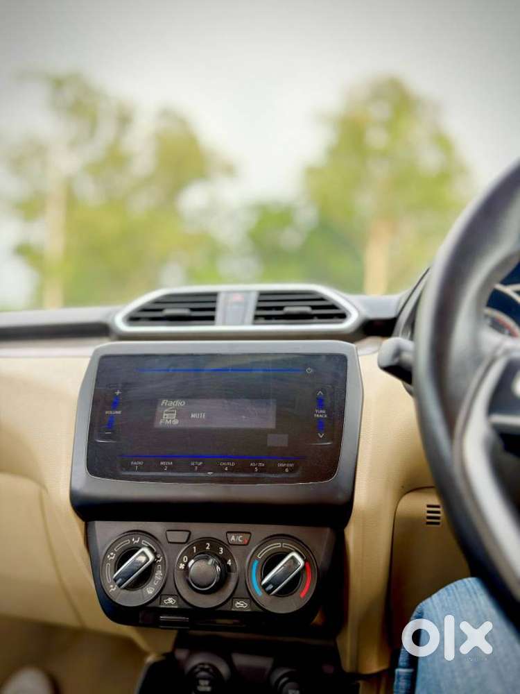 Maruti Suzuki Dzire 1.2 Vxi, 2022, Petrol