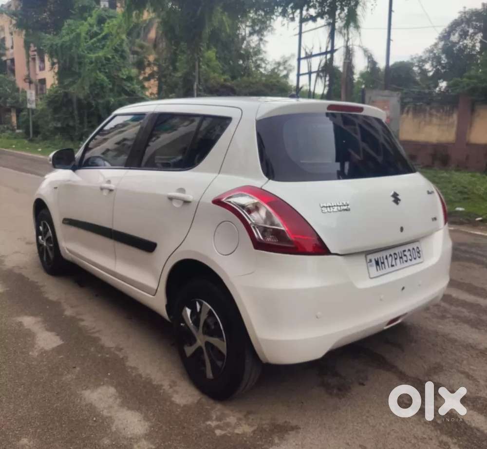 Maruti Suzuki Swift Vxi Optional, 2017, Petrol