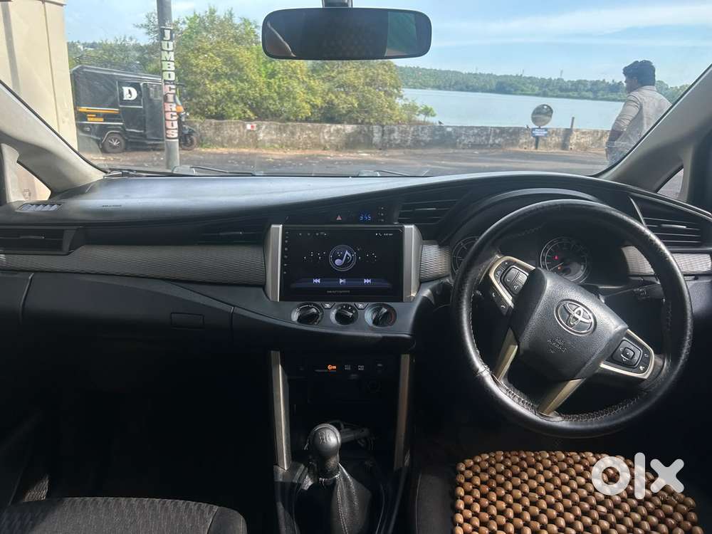 Toyota Innova Crysta 2016 Diesel Well Maintained