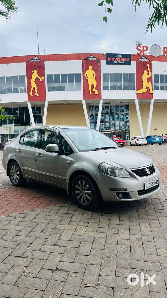 Maruti Suzuki Sx4 Vxi Bsiv, 2011, Petrol