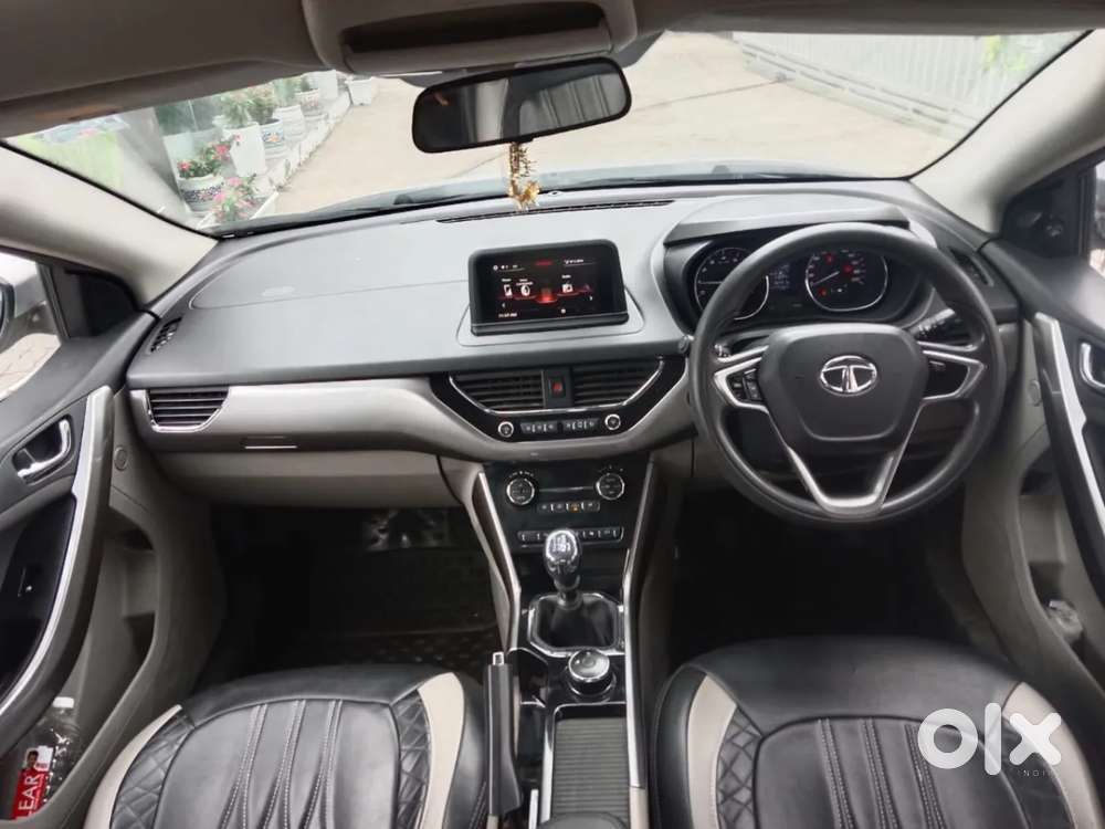 Tata Nexon 1.2 Revotron Xz Plus, 2018, Petrol