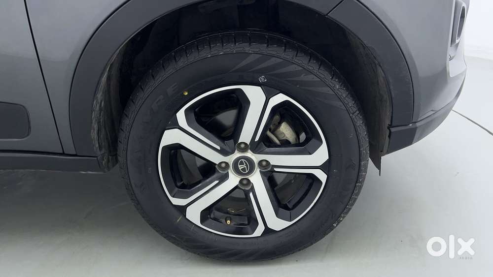 Tata Nexon 1.2 Revotron Xza Plus, 2022, Petrol