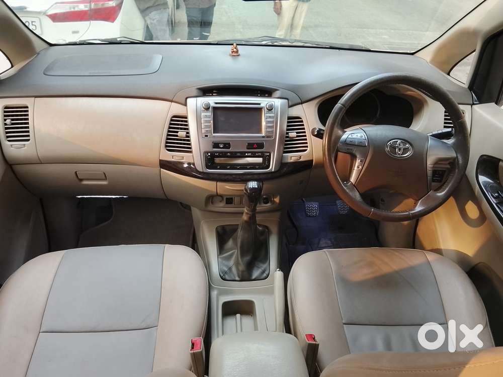 Toyota Innova 2.5 Z Diesel 7 Seater, 2014, Diesel