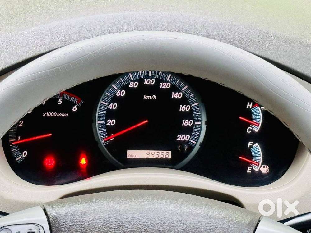 Toyota Innova 2.5 Z Diesel 7 Seater, 2013, Diesel