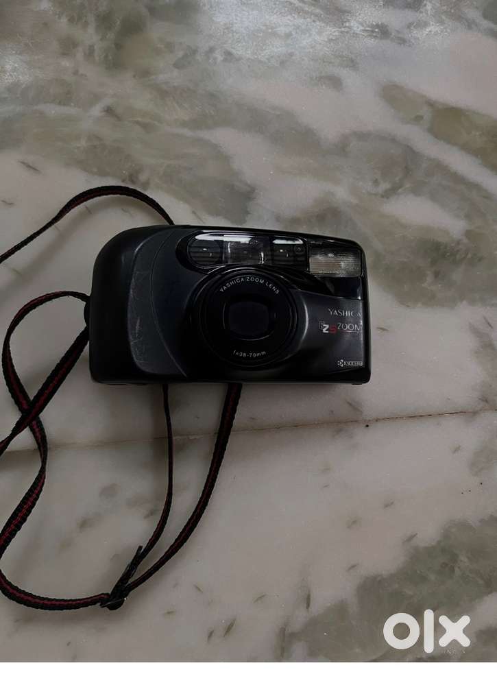 Yashica EZS camara