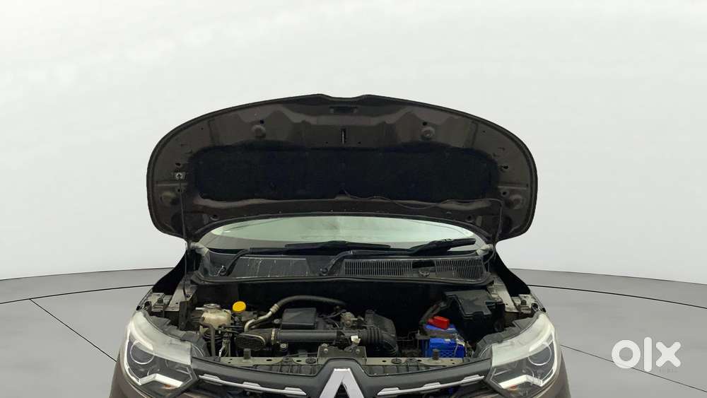 Renault Triber Rxt, 2022, Petrol