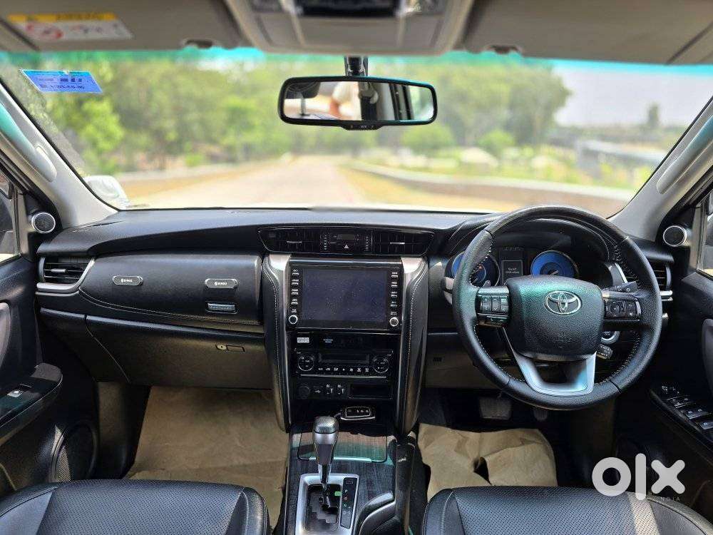 Toyota Fortuner 4x2 At 2.7 Petrol, 2024, Petrol