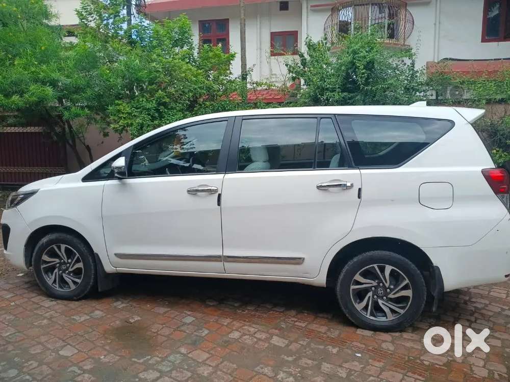 Toyota Innova Crysta 2.4 2022