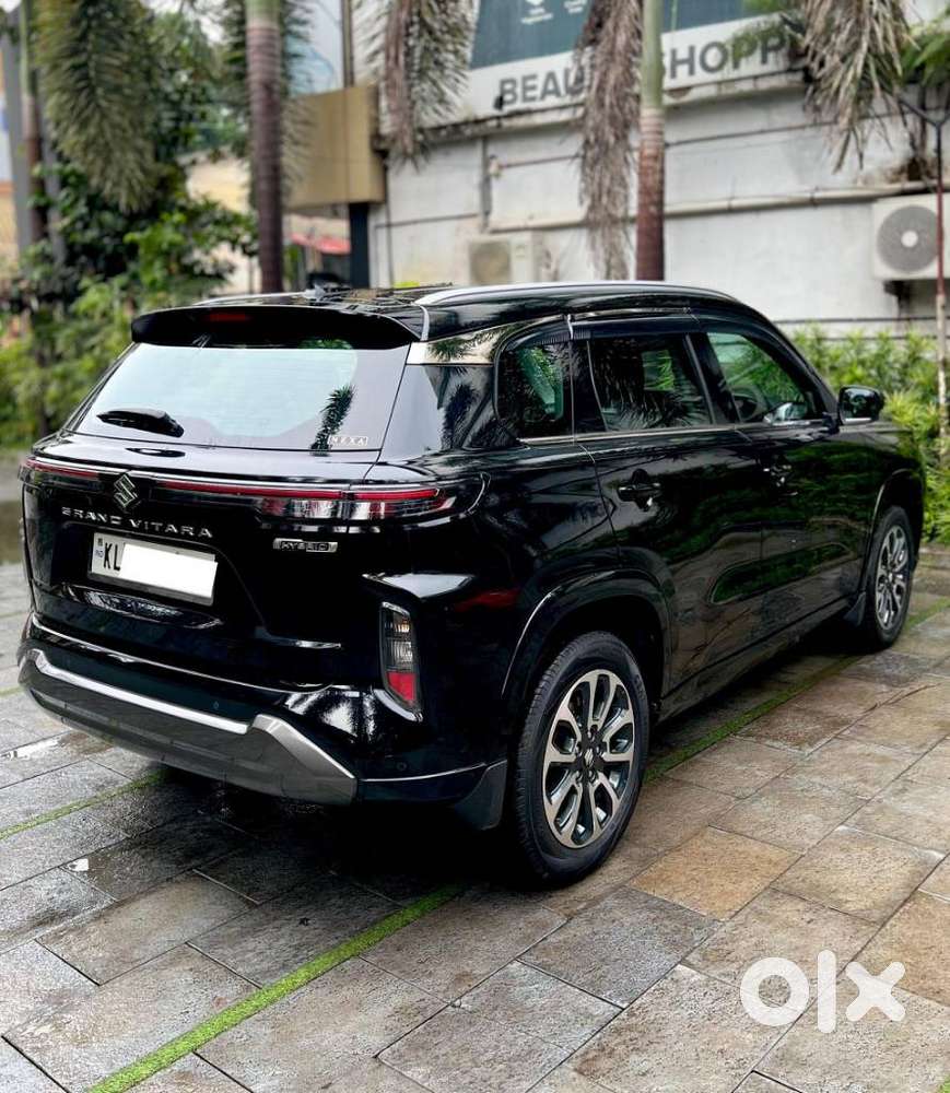 Maruti Suzuki Grand Vitara 1.5 Zeta Plus Dual Tone Intelligent Hybri..