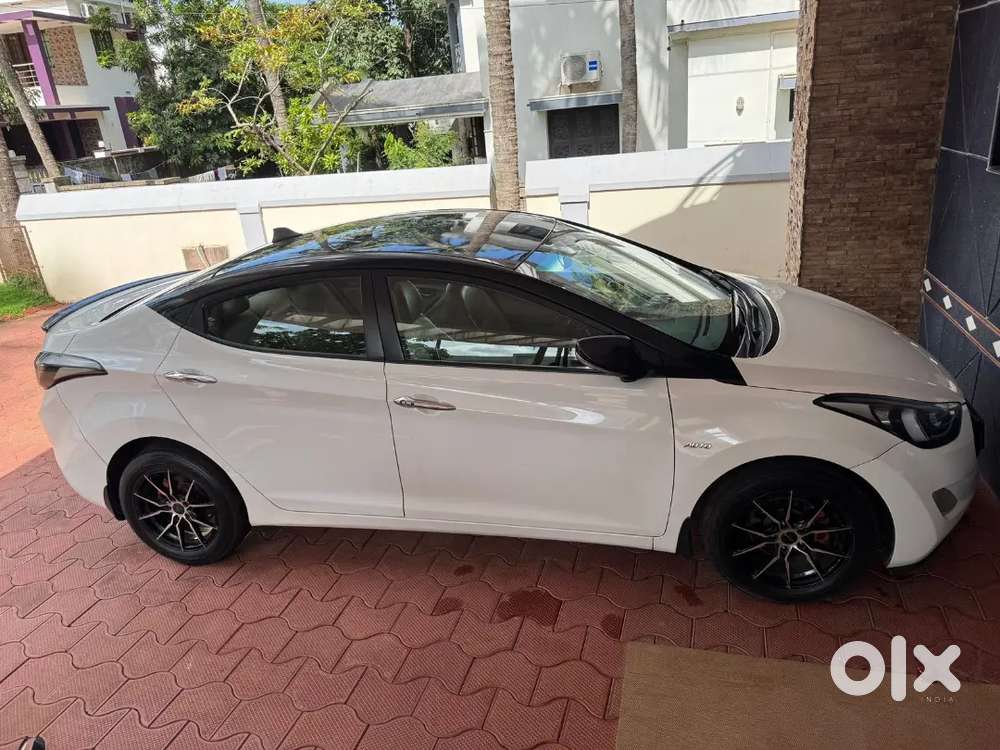 Hyundai Elantra 2014 Diesel 114 Km Driven