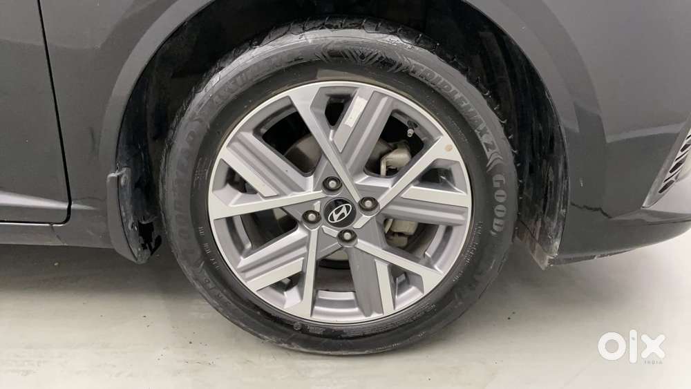 Hyundai Verna 1.5 Sx Petrol Mt, 2023, Petrol
