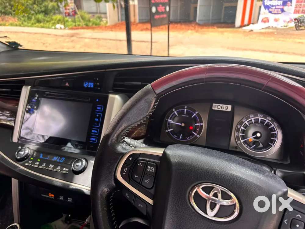 Toyota Innova Crysta 2018 Diesel Manual