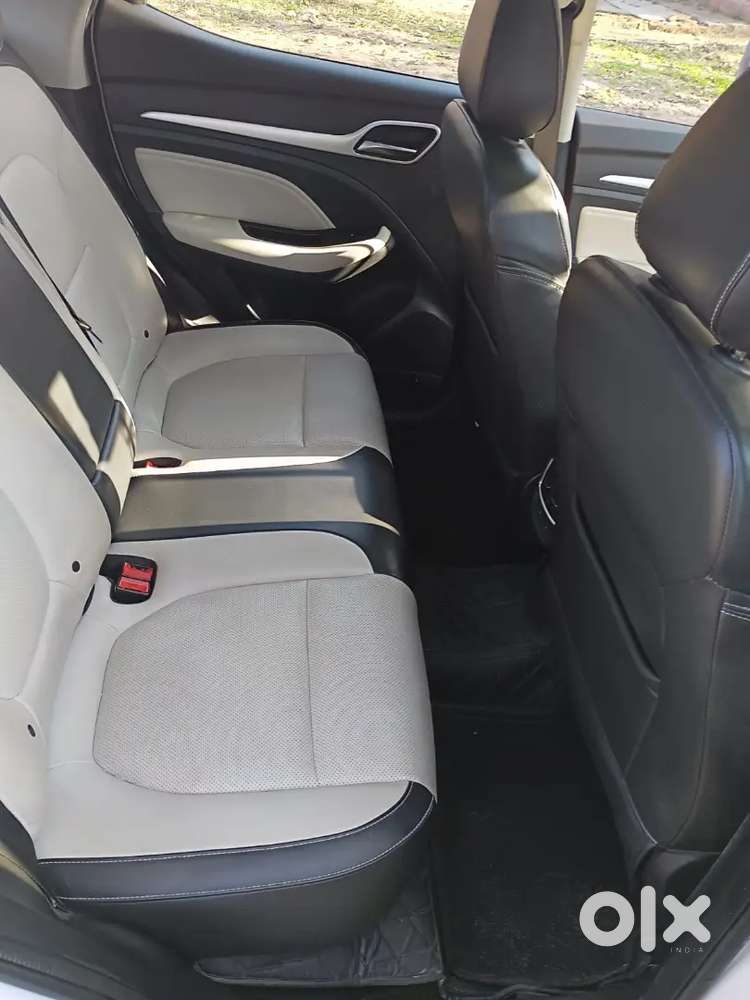 Mg Astor 2022 Petrol Well Maintained