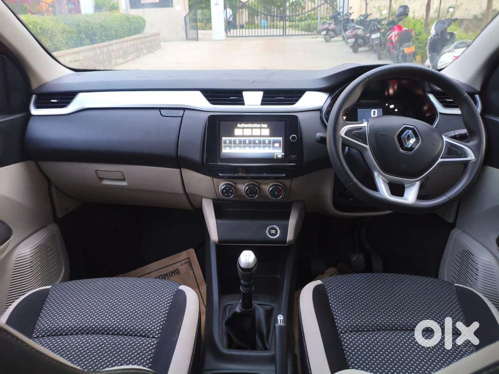 Renault Triber Rxz, 2020, Petrol