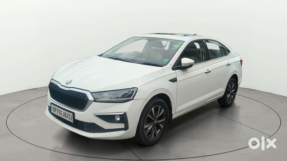 Skoda Slavia Style 1.0l Tsi Mt, 2022, Petrol