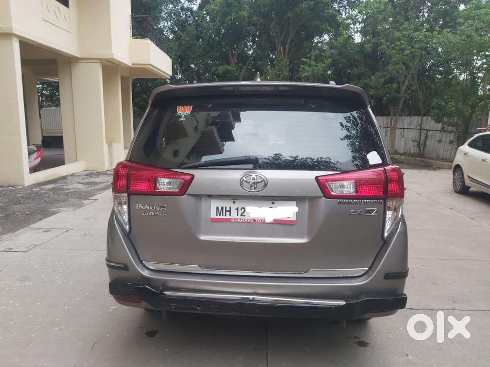 Toyota Innova Crysta 2.4 V 8 Str, 2017, Diesel