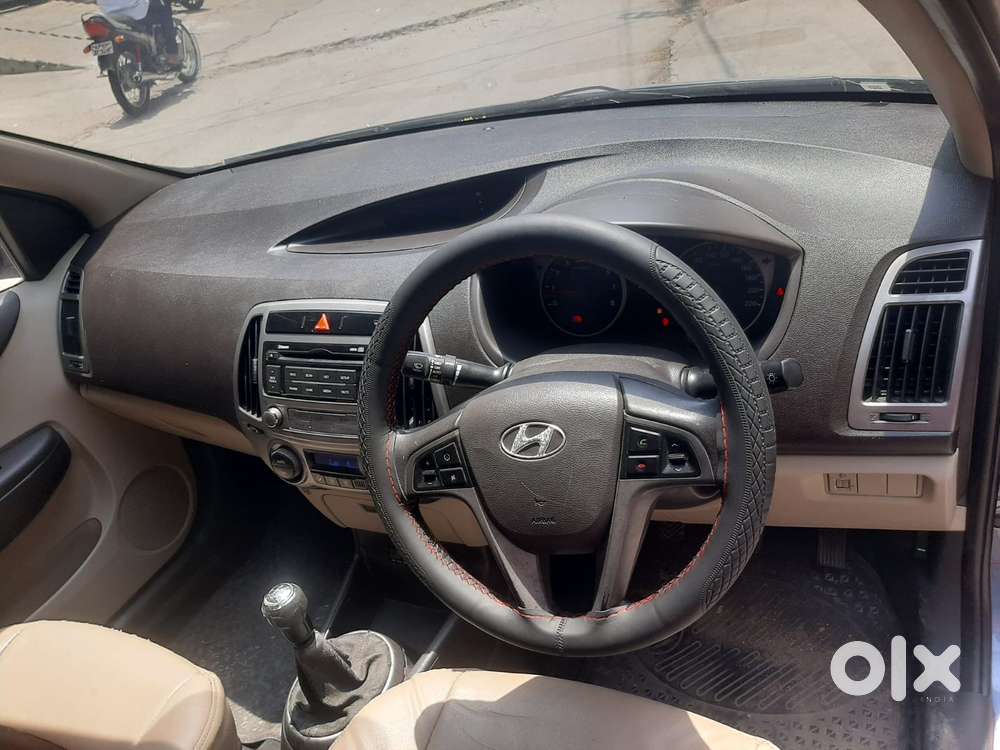 Hyundai I20 Petrol Spotz, 2014, Petrol