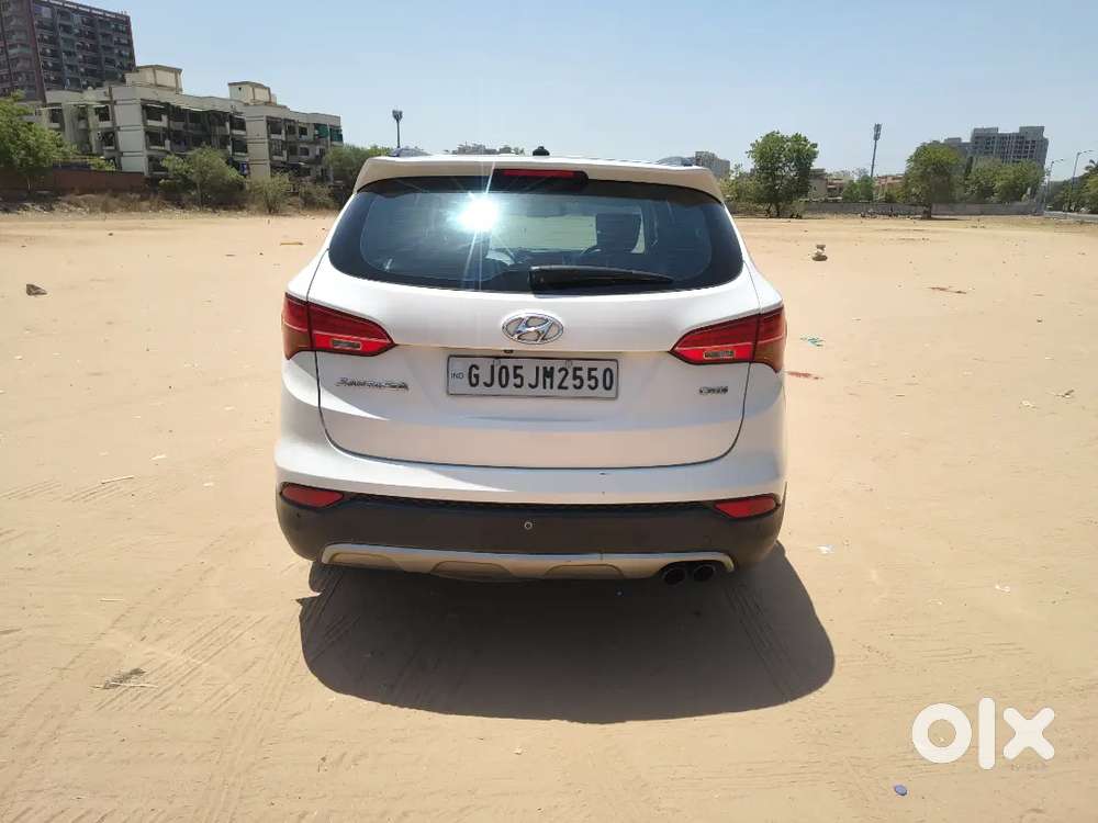 Hyundai Santa Fe 2015 Diesel 122000 Km Driven