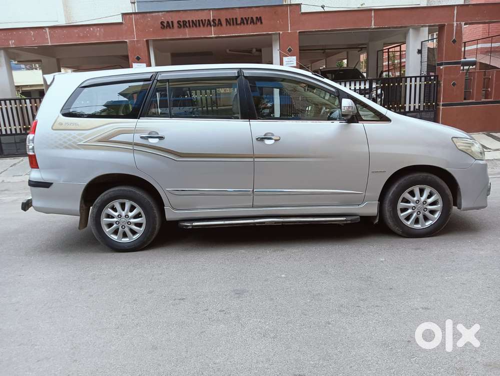 Toyota Innova 2.5 Z Diesel 7 Seater Bs Iv, 2014, Diesel