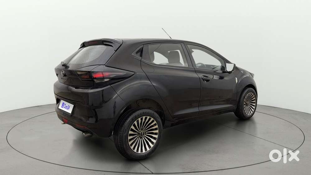 Tata Altroz 1.2 Xza Plus Dark Edition Dct, 2022, Petrol