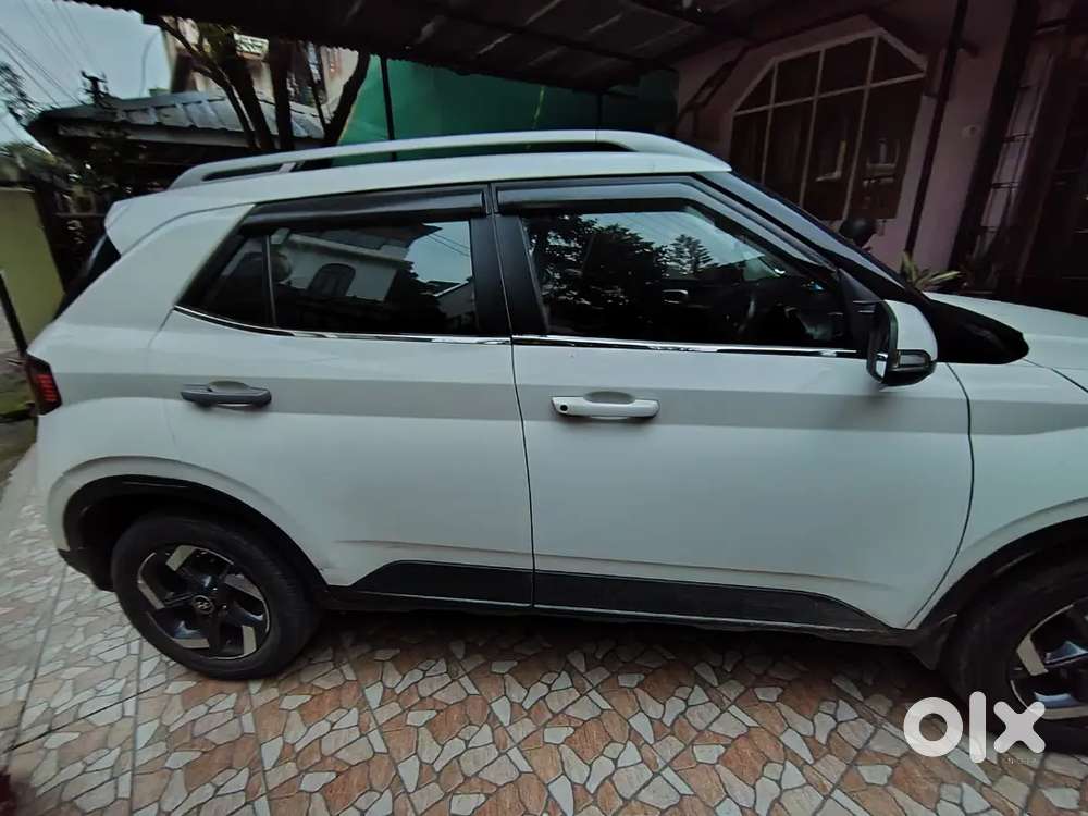 Hyundai Venue Turbo Manual 2019