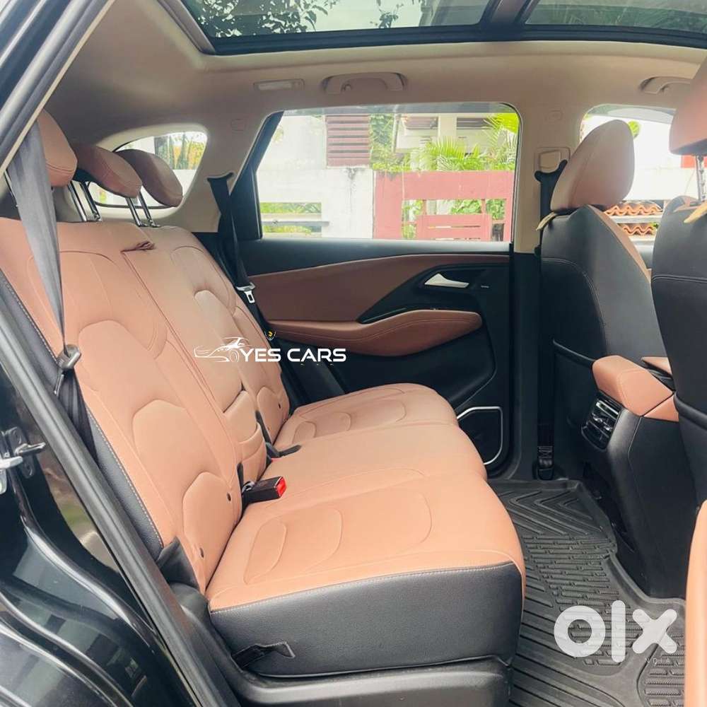 Mg Hector Plus Sharp Pro 1.5 Turbo Petrol 6 Str Dual Tone, 2024, Pet..